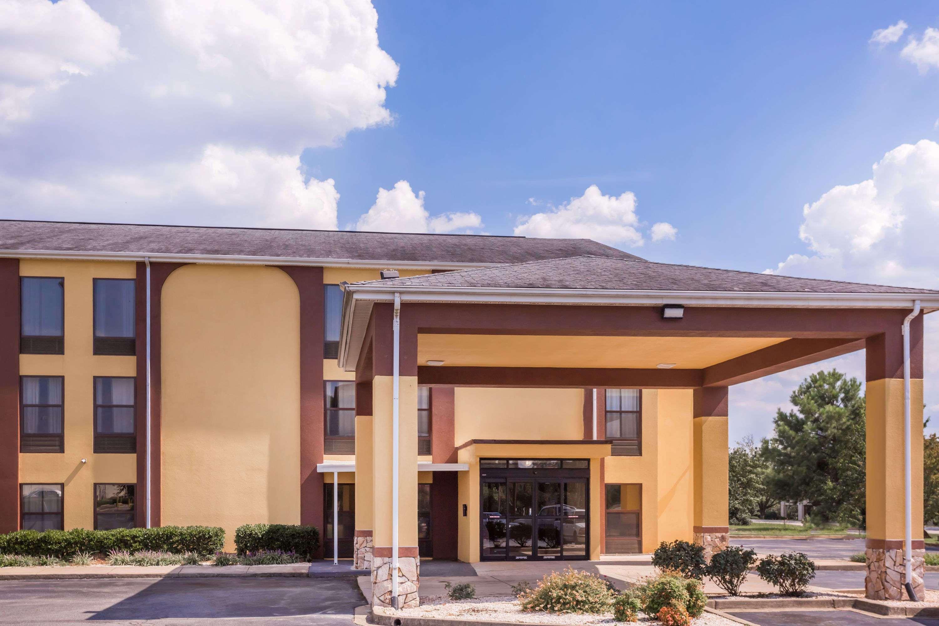 Quality Inn Spartanburg Zewnętrze zdjęcie